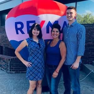 Meet your Posher, Connor